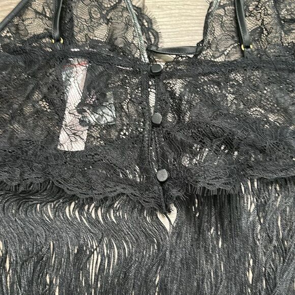 Victoria’s Secret Black Fringe Slip And V-String Panty Size Large - Picture 8 of 16
